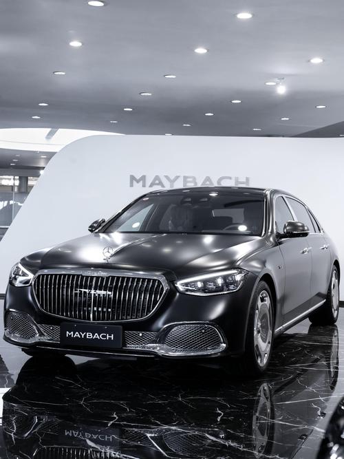 成都291岚图汽车的售后服务让用户无忧出行，迈巴赫未来的豪华车趋势